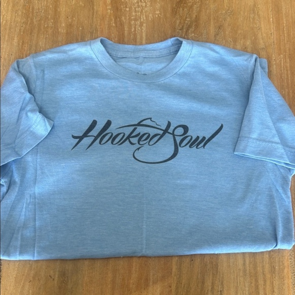 Hooked Soul Womens Blue Short Sleeve Graphic Tee Fish Logo T-Shirt‎ Size Small